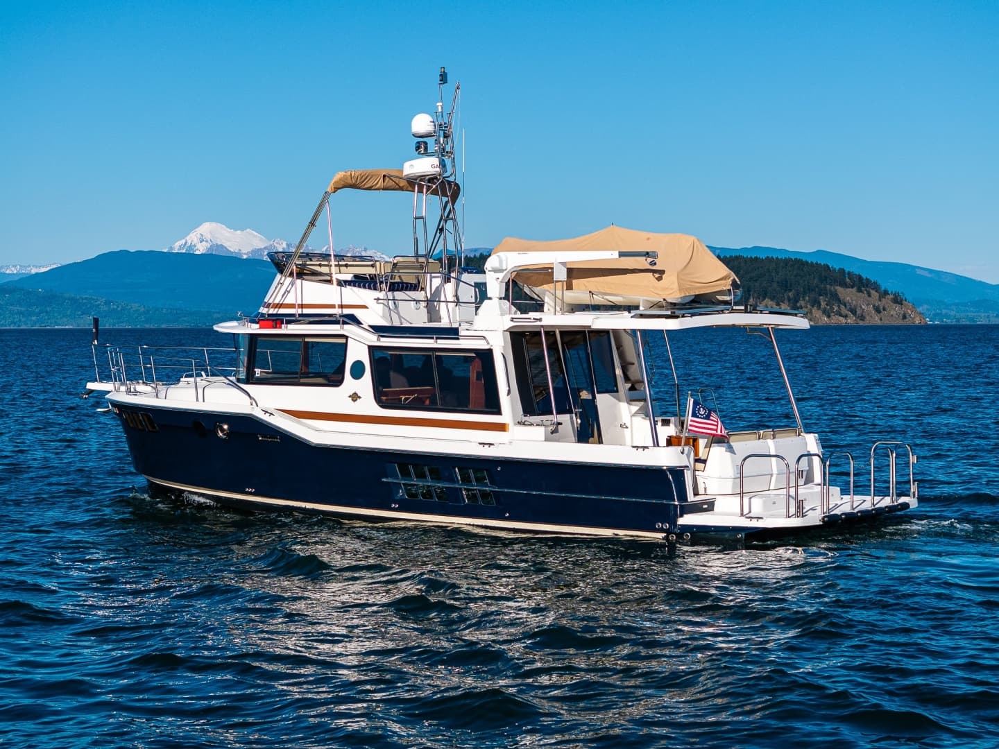 Rhondaveu — 2020 · 46' · 2 Cabins · Pre-Owned