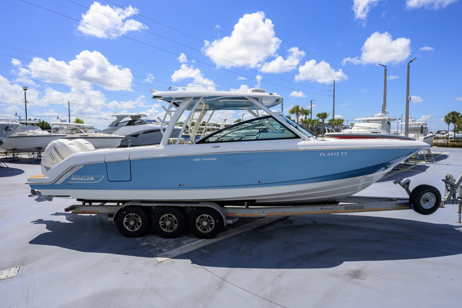 Veronica — 2023 · 32' · 1 Cabin · Pre-Owned