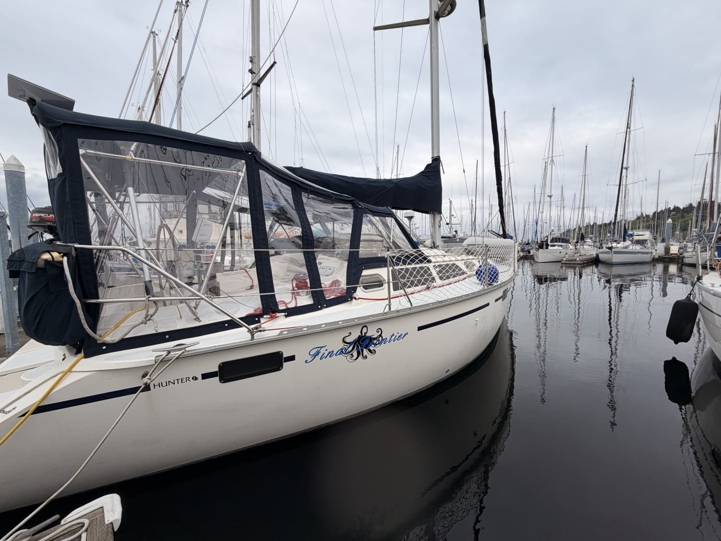 Final Frontier — 1990 · 37' · 2 Cabins · Pre-Owned