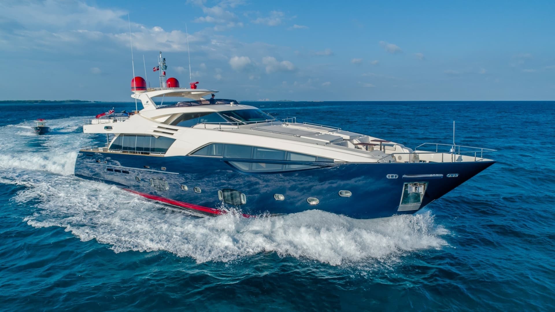 One & Only — 2012 · 100' · 5 Cabins · Pre-Owned