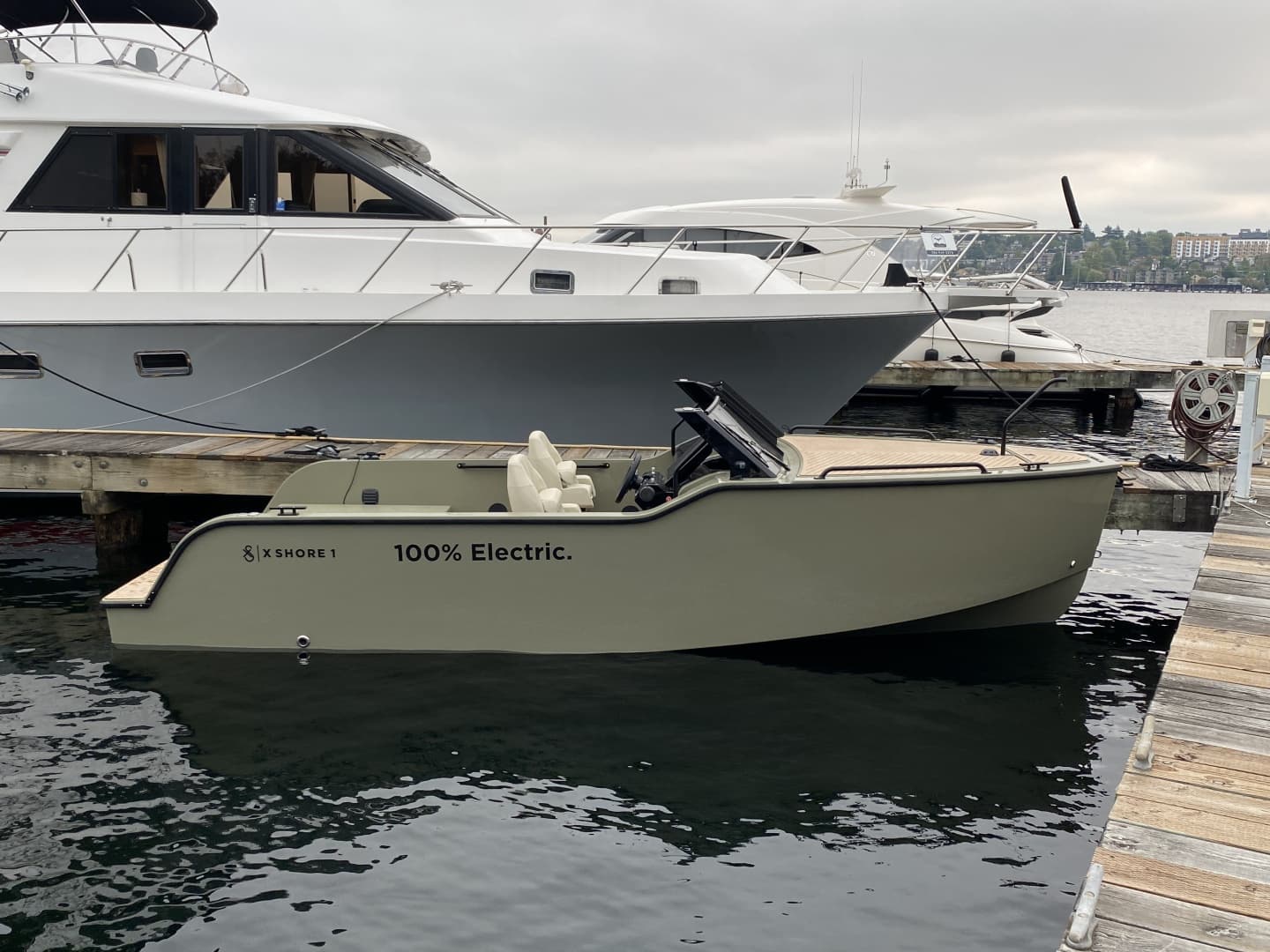 Hull 28 — 2024 · 21' · 1 Cabin · New
