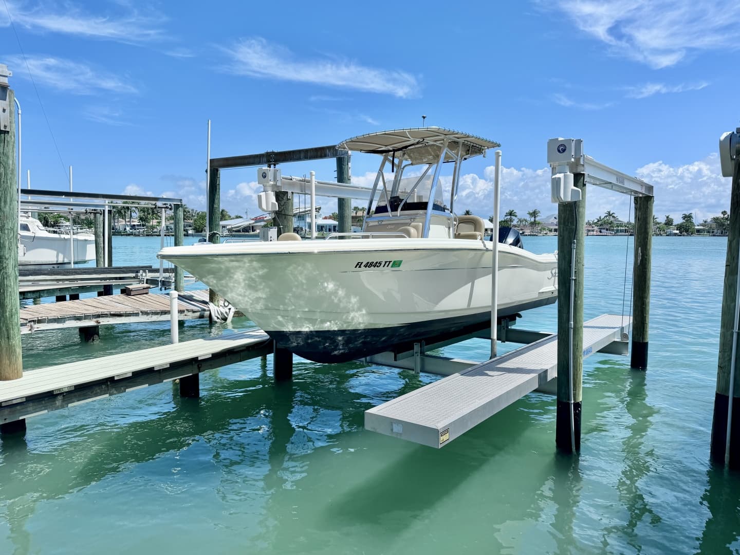 2022 Scout 215 XSF — 2022 · 21' · Pre-Owned