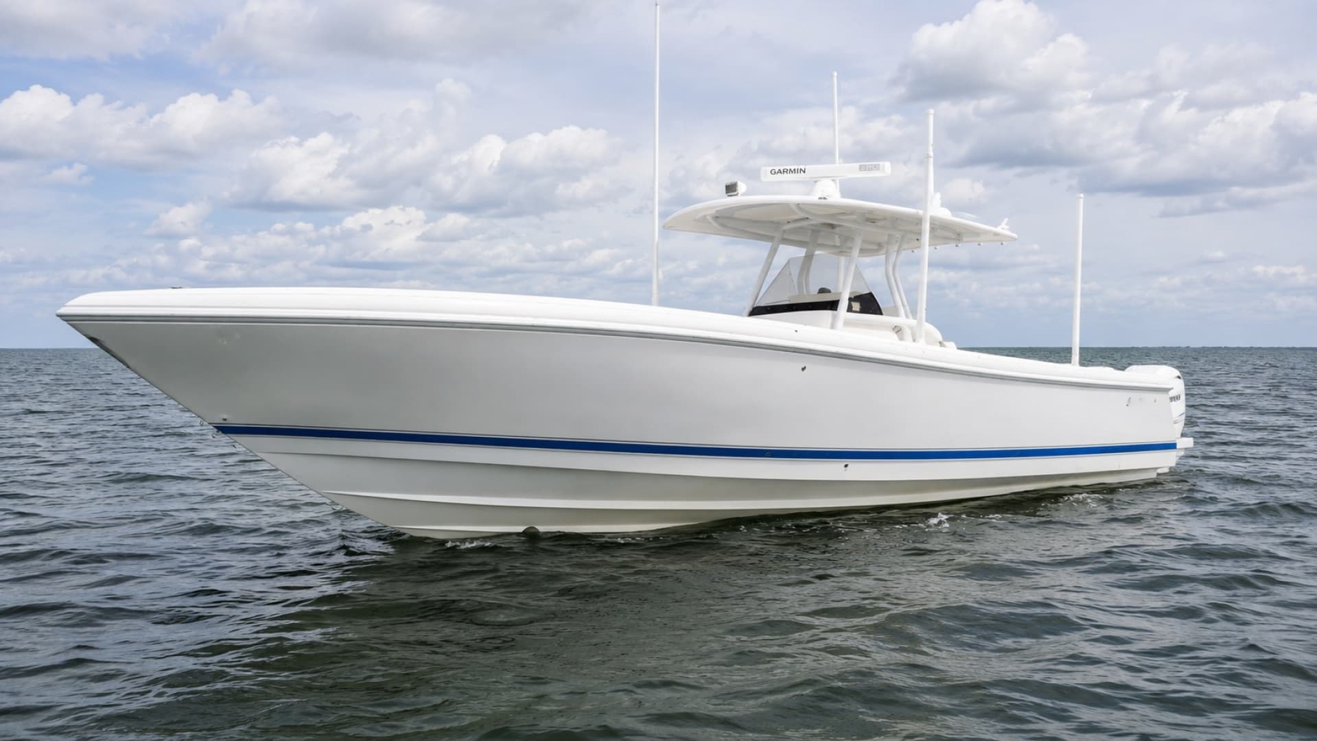 2015 Intrepid — 2015 · 37' · Pre-Owned
