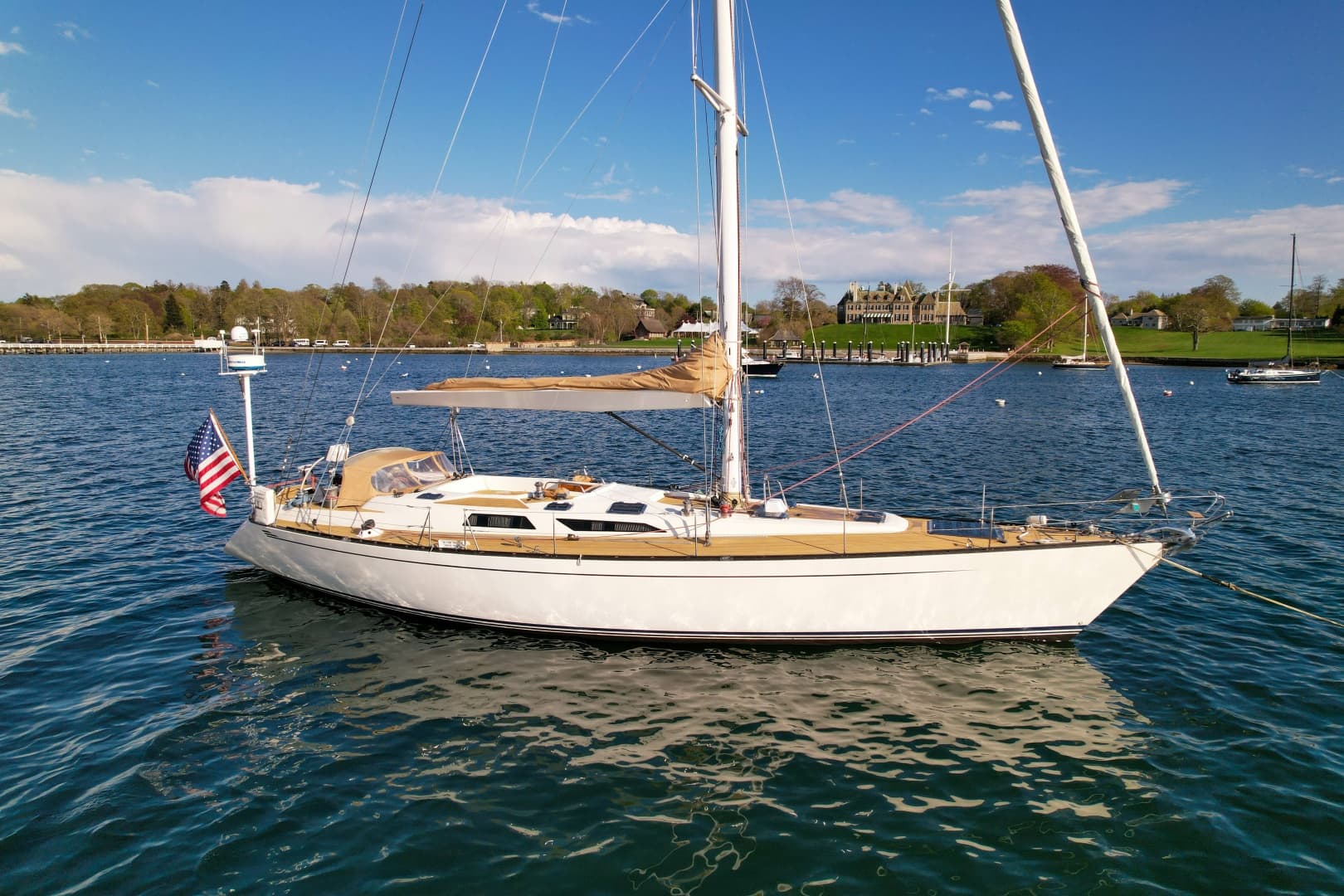 Isola — 1990 · 52' · Pre-Owned