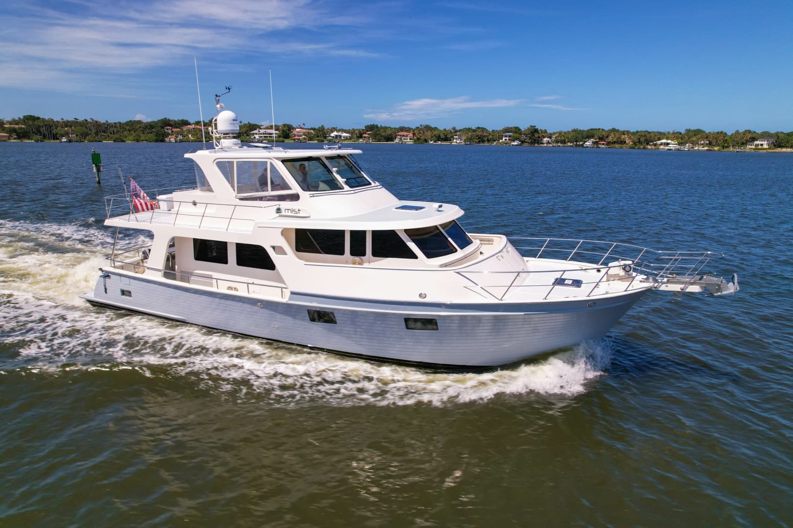 Mist — 2018 · 61' · 2 Cabins · Pre-Owned