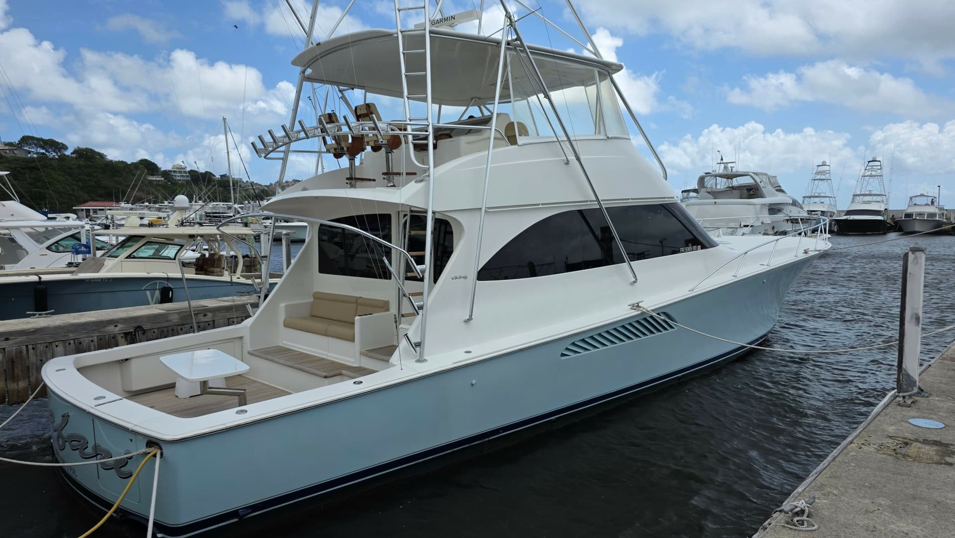 Safari — 2010 · 64' · 4 Cabins · Pre-Owned