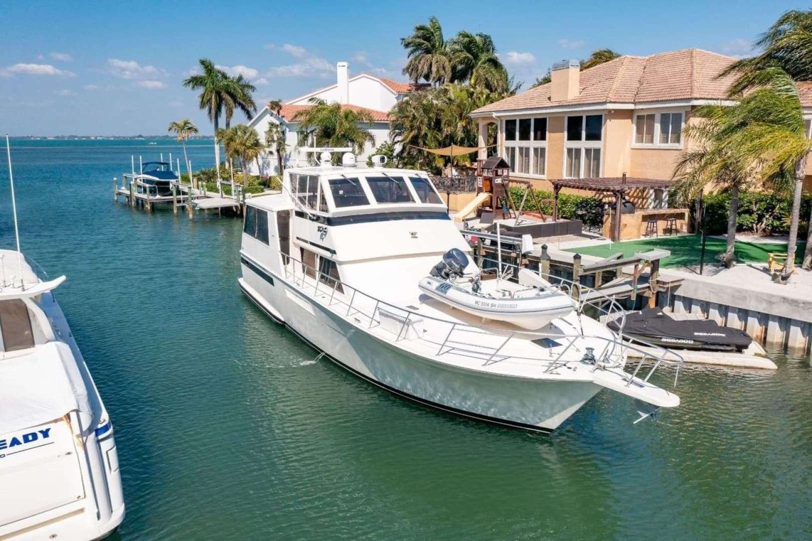 1993 Viking Convertible — 1993 · 54' · 3 Cabins · Pre-Owned