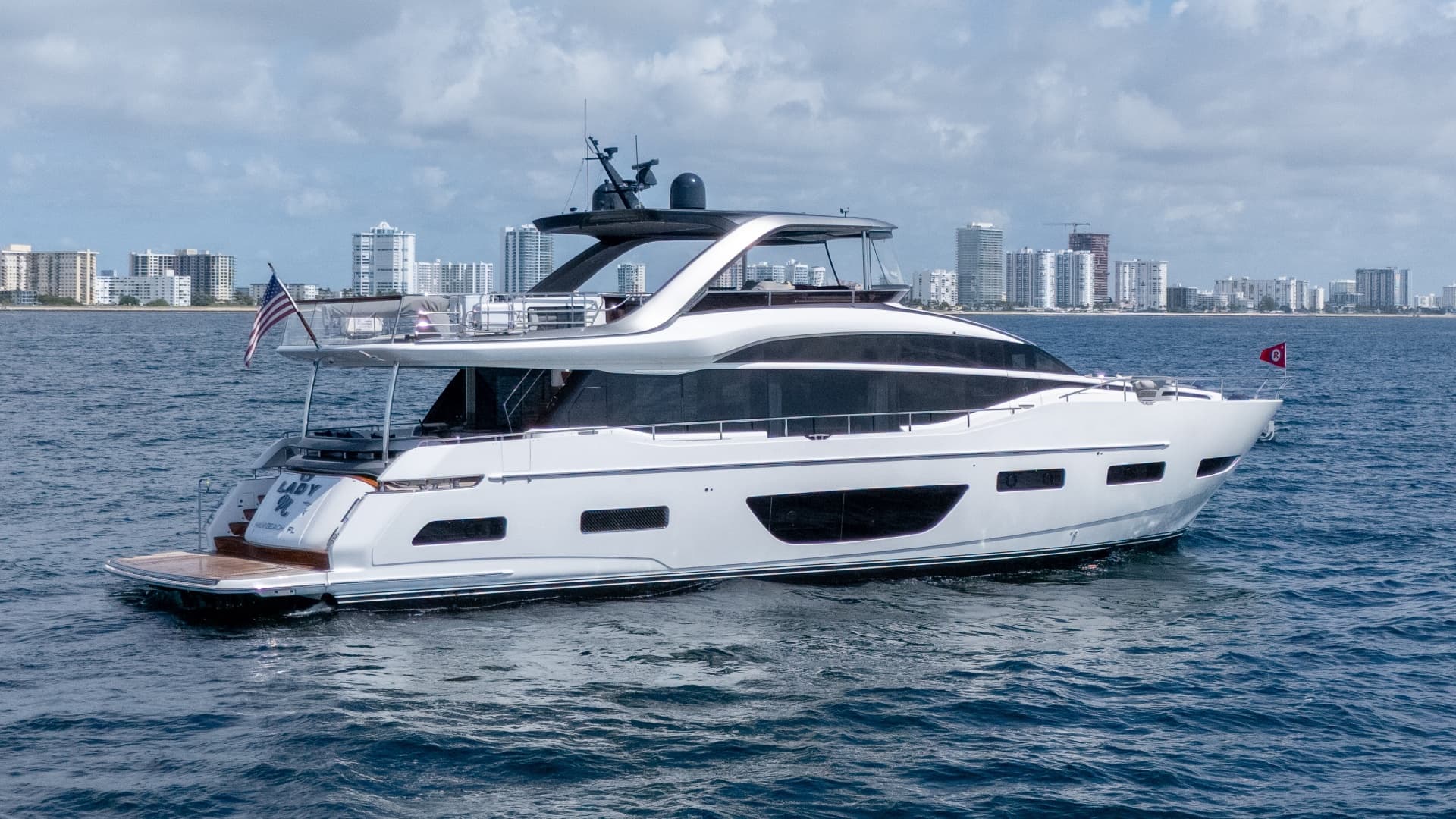 Lady M — 2020 · 86' · 4 Cabins · Pre-Owned