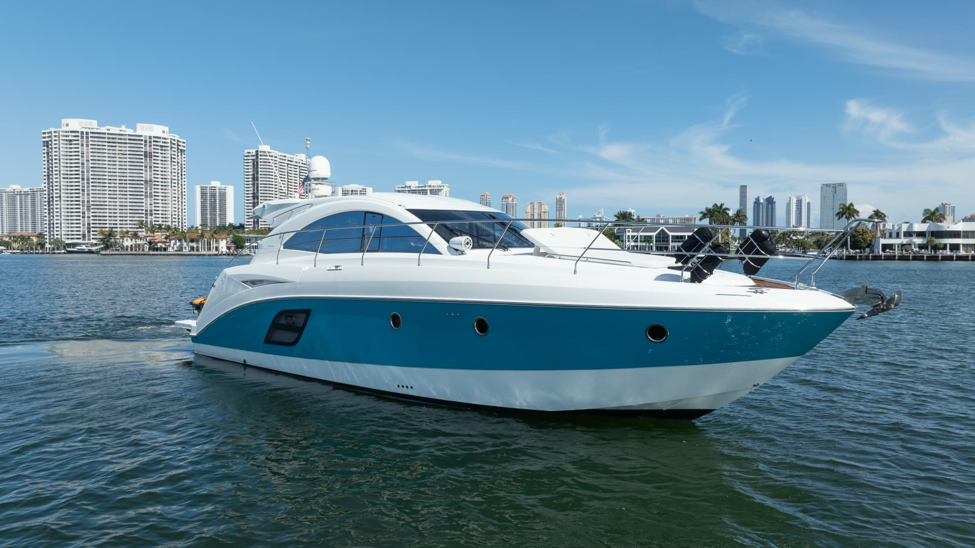 AQUA — 2010 · 48' · 3 Cabins · Pre-Owned