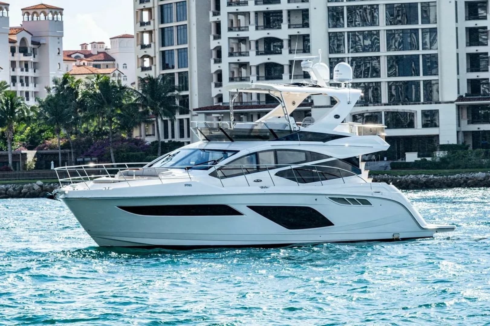 2018 Sea Ray L550 Fly — 2018 · 56' · 3 Cabins · Pre-Owned