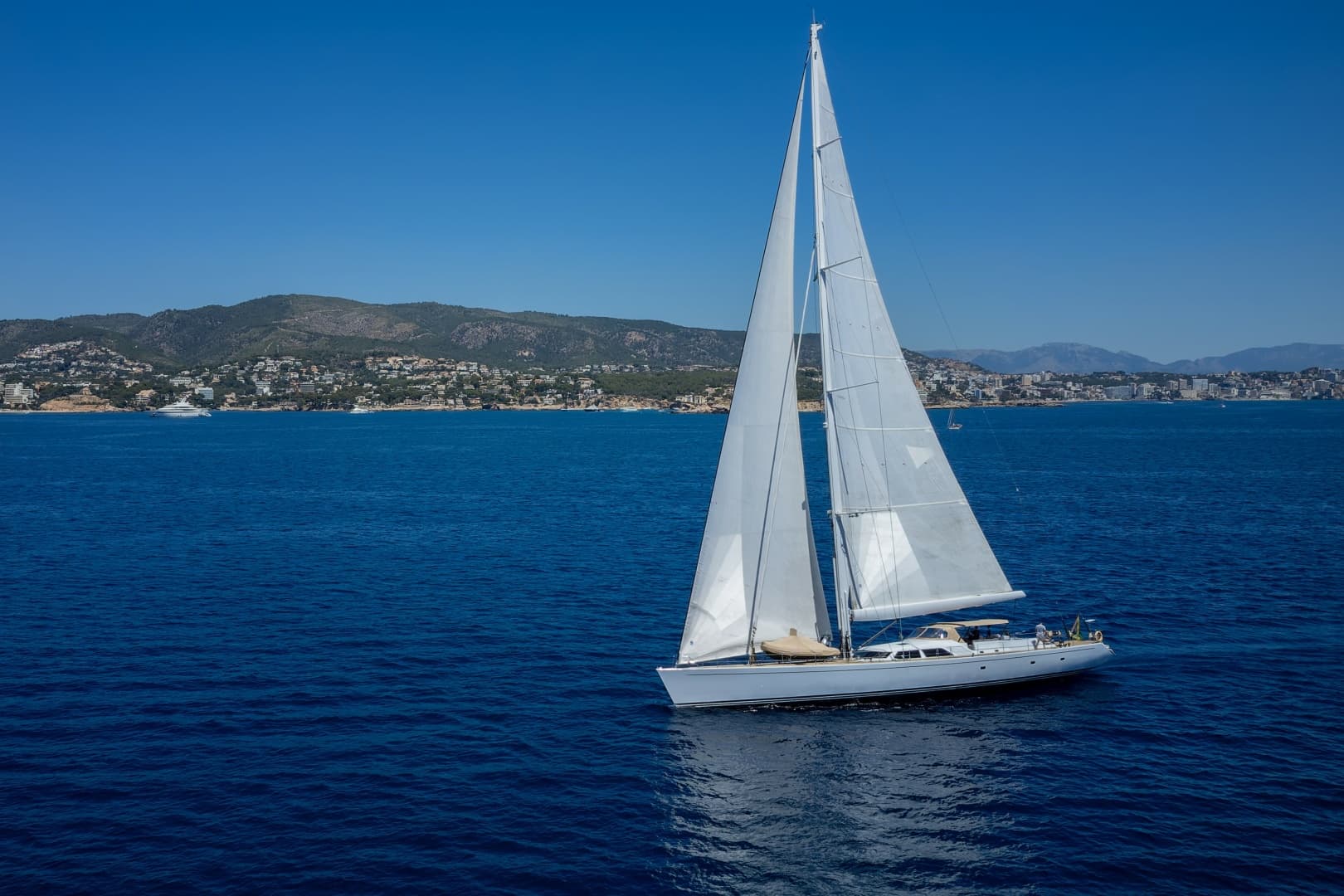 EP!PHANY — 2003 · 112' · 3 Cabins · Pre-Owned
