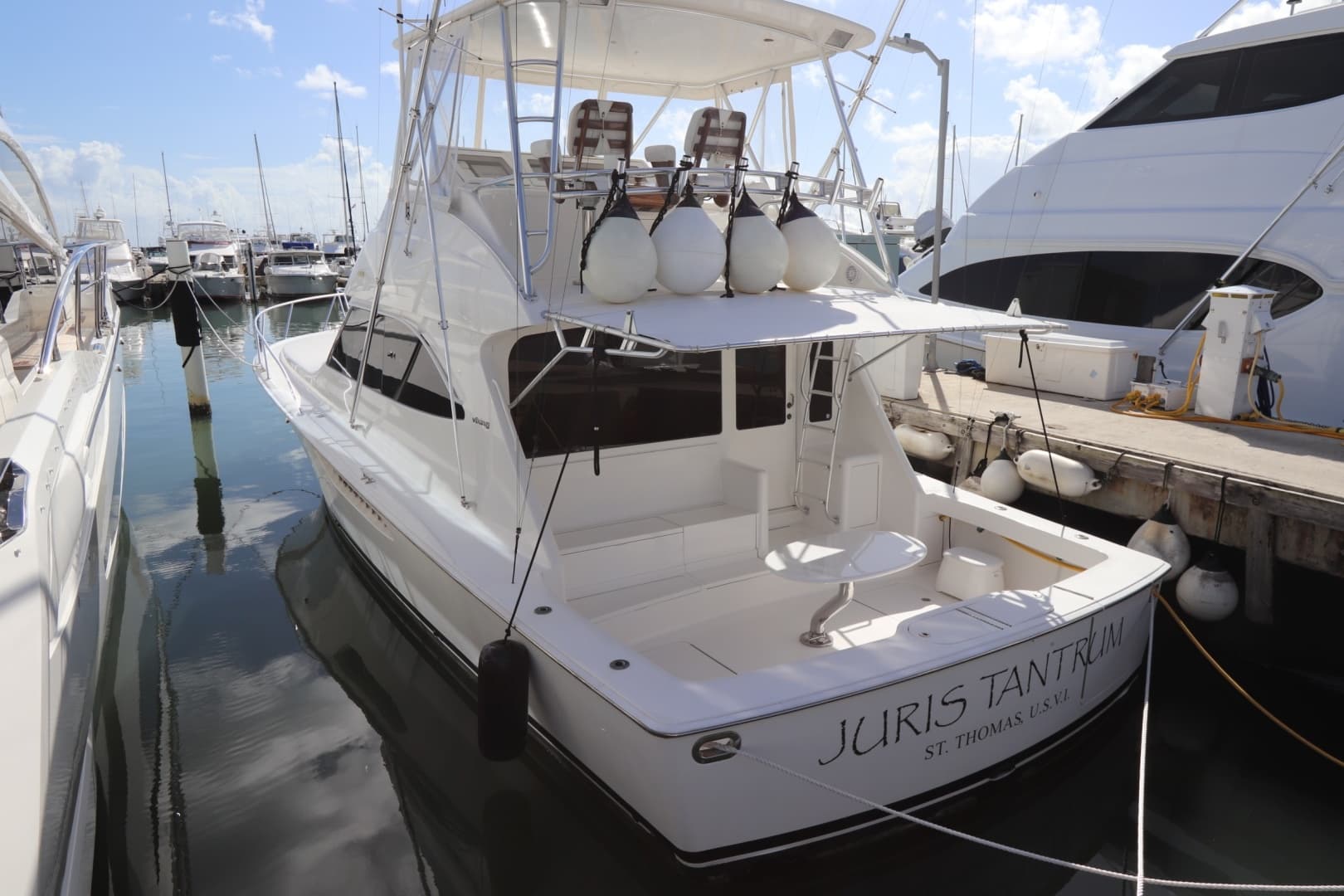 Juris Tantrum — 2011 · 46' · 3 Cabins · Pre-Owned