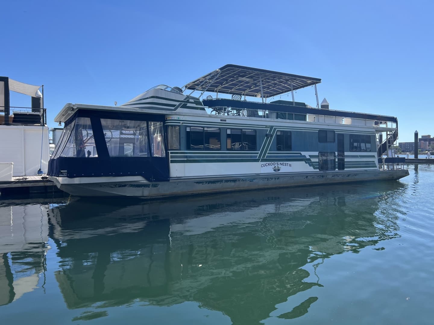 1993 Sumerset Houseboat — 1993 · 65' · Pre-Owned