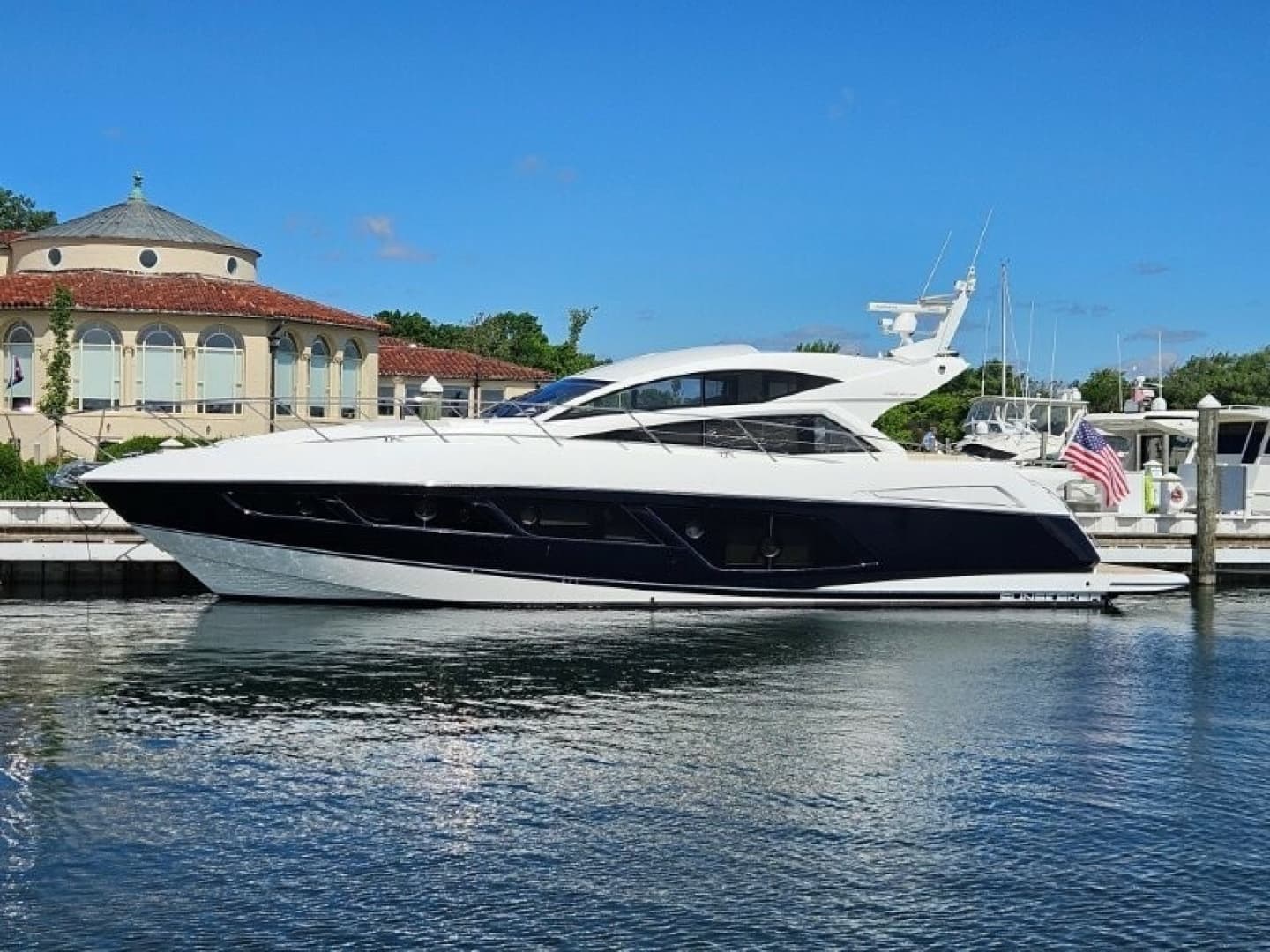 Livy Lou — 2016 · 59' · 3 Cabins · Pre-Owned