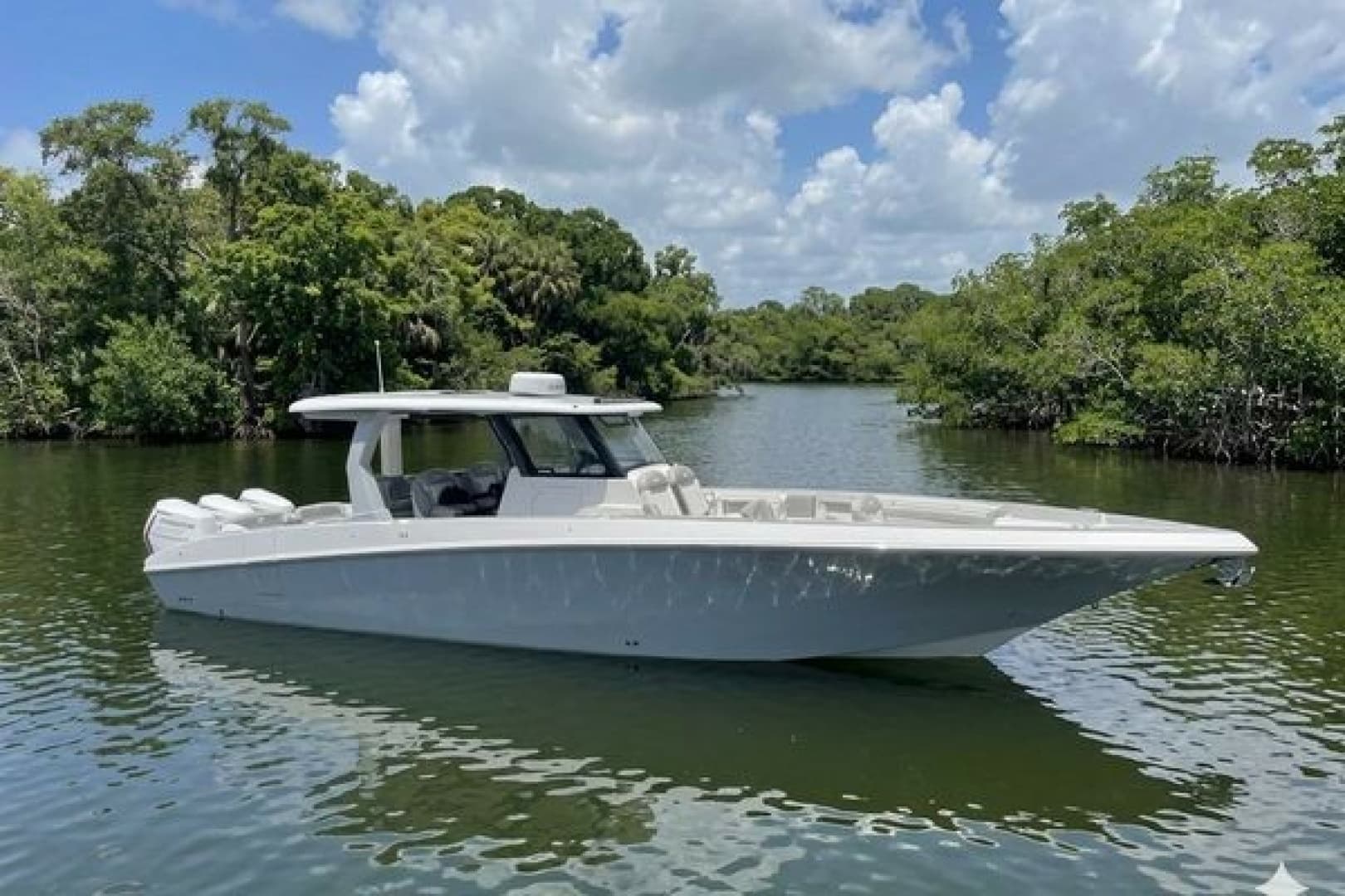 2024 Fountain 38 SCX — 2024 · 38' · Pre-Owned