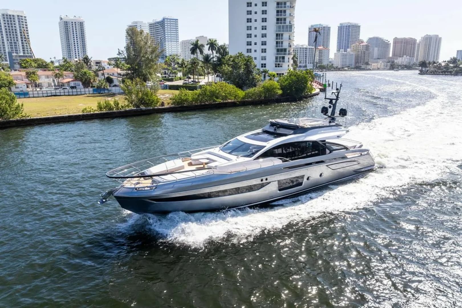 2024 Azimut — 2024 · 80' · Pre-Owned