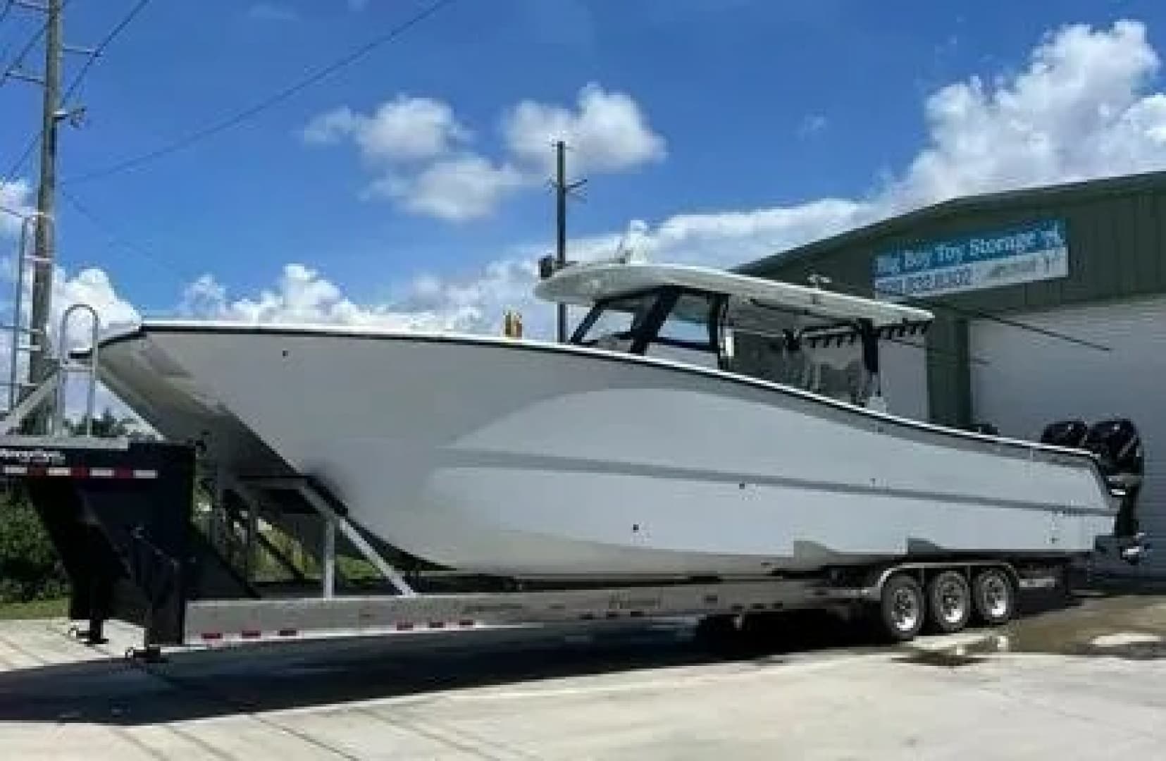 2022 Freeman — 2022 · 43' · Pre-Owned