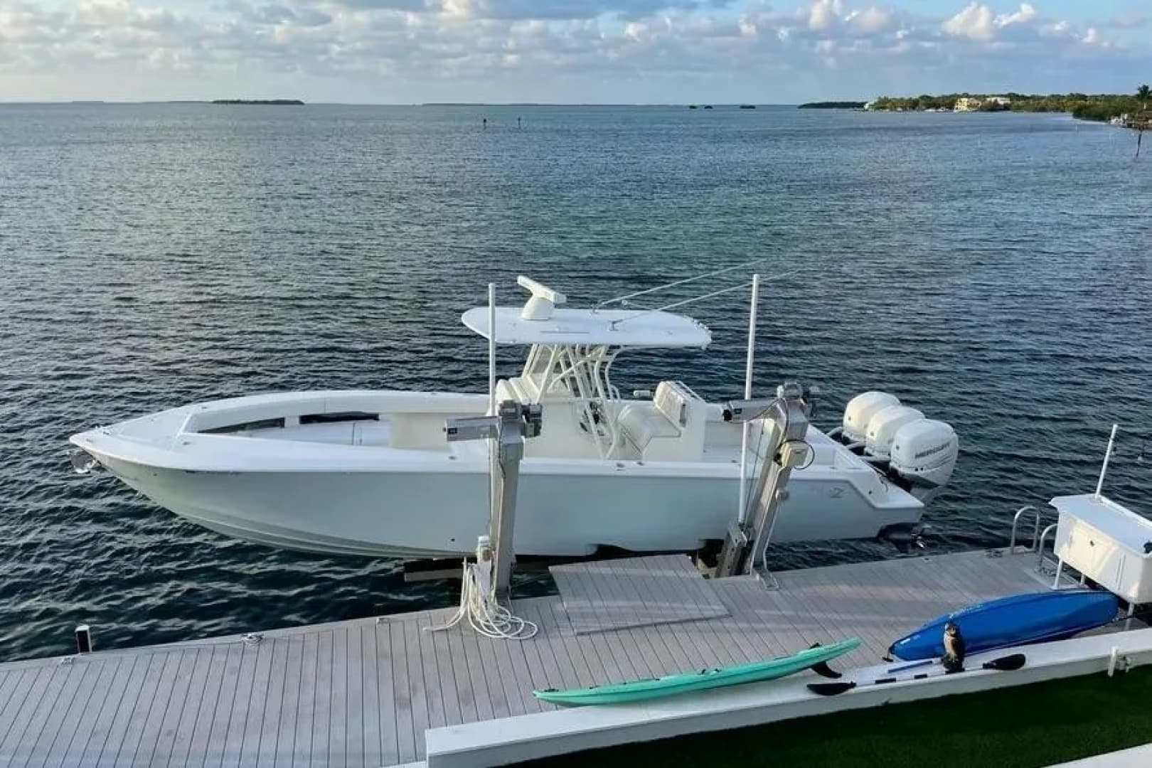 2018 SeaVee — 2018 · 34' · Pre-Owned