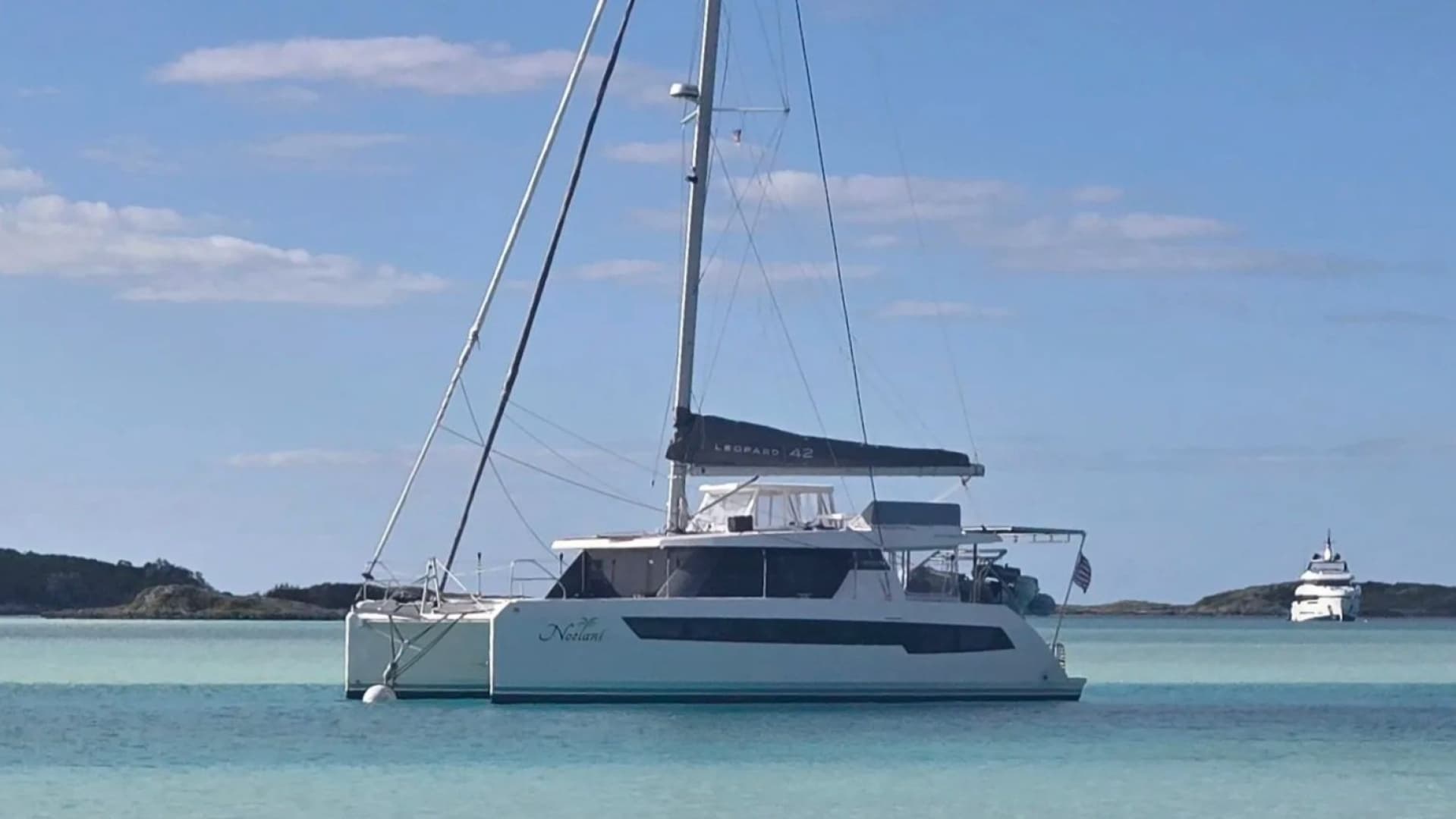 Noelani — 2023 · 42' · 3 Cabins · Pre-Owned