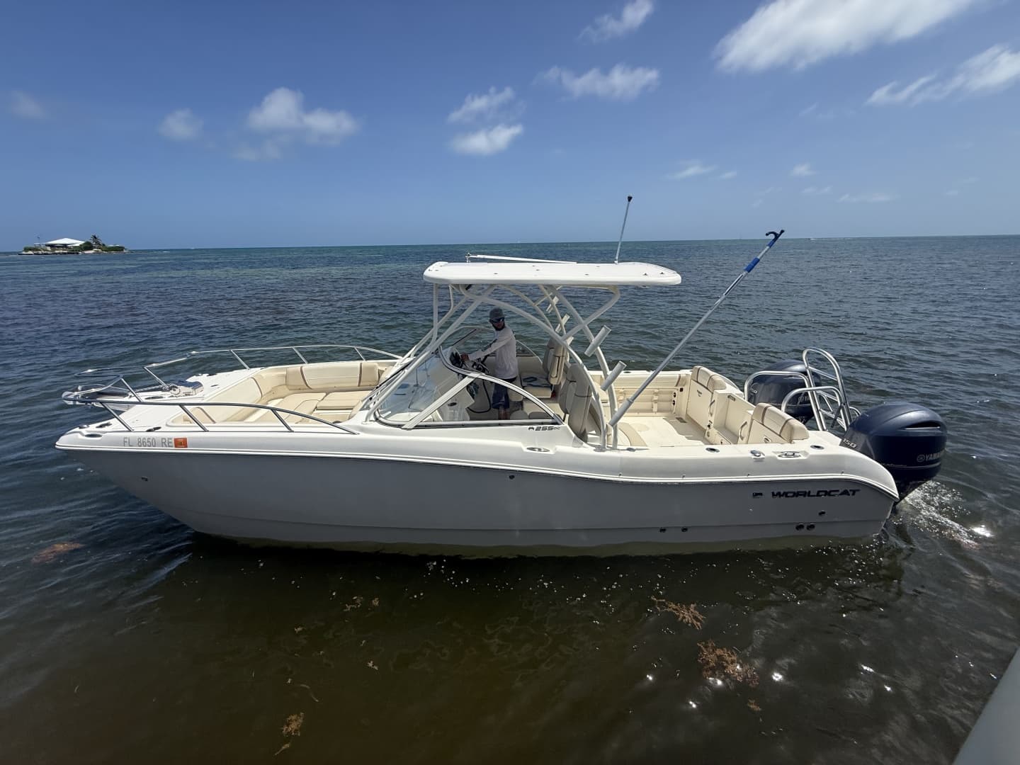 2016 World Cat 255DC — 2016 · 25' · Pre-Owned