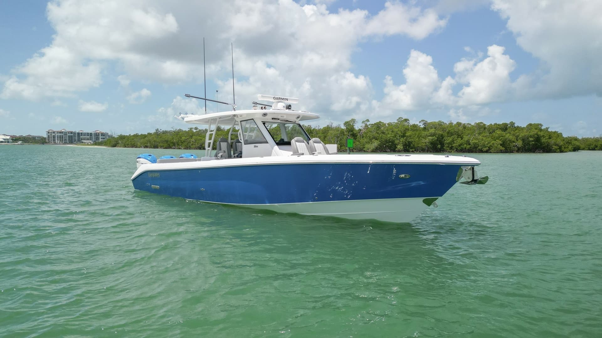 FREEDOM — 2023 · 39' · Pre-Owned