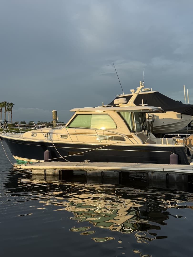 2022 Sabre 38 Salon Express — 2022 · 41' · Pre-Owned