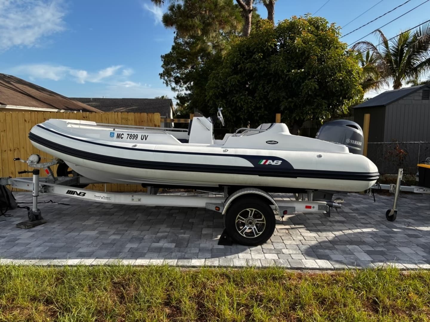 2023 AB Inflatables DLX — 2023 · 17' · Pre-Owned