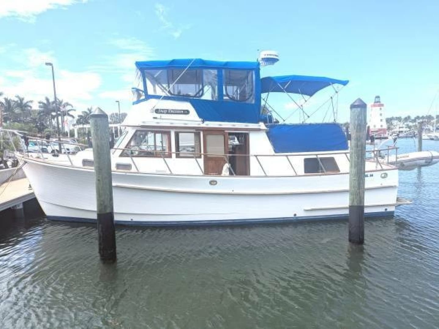 Snap Decision — 1984 · 36' · 2 Cabins · Pre-Owned