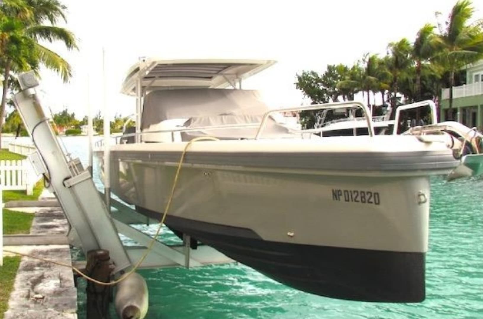 2018 Axopar — 2018 · 37' · Pre-Owned