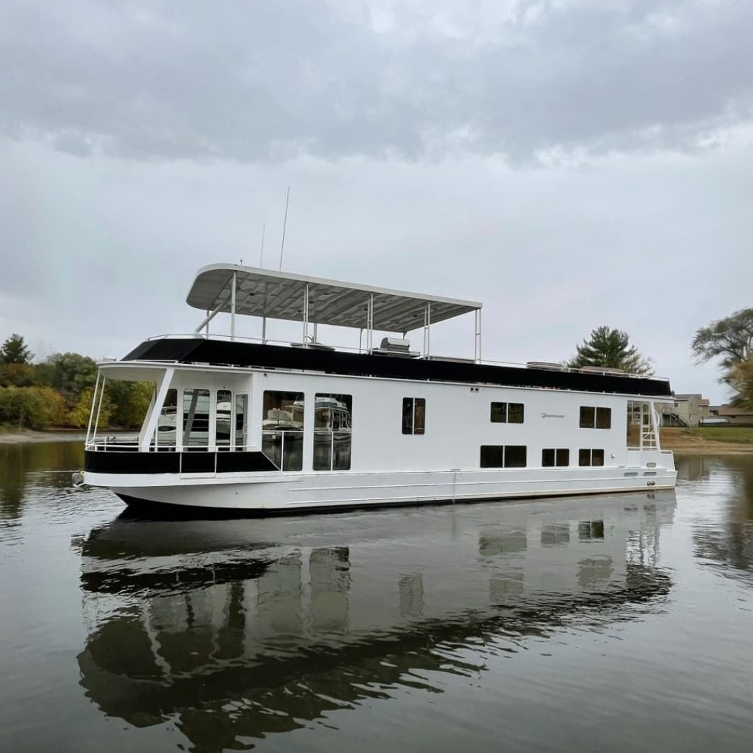 Gwater — 2007 · 64' · Pre-Owned