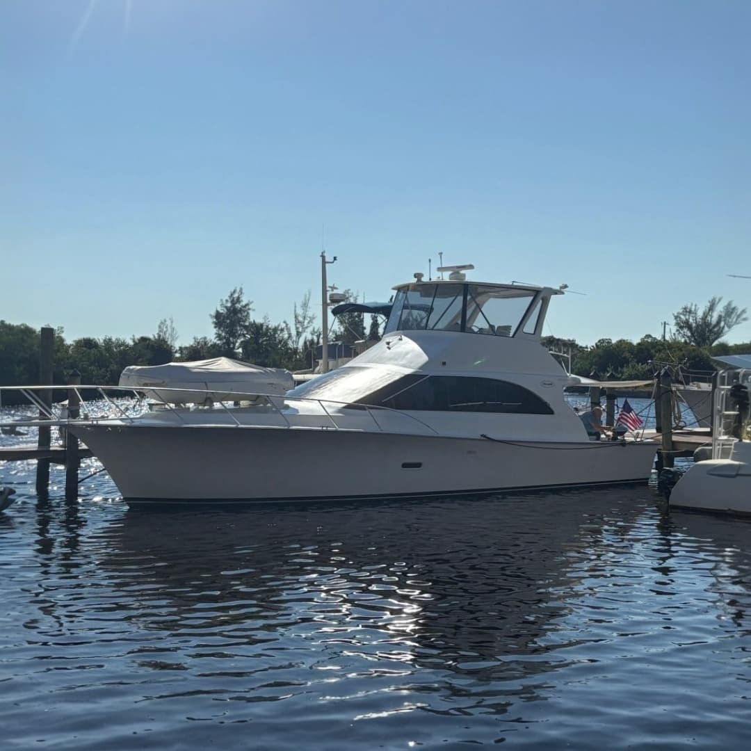 Fender Bender — 1996 · 48' · Pre-Owned