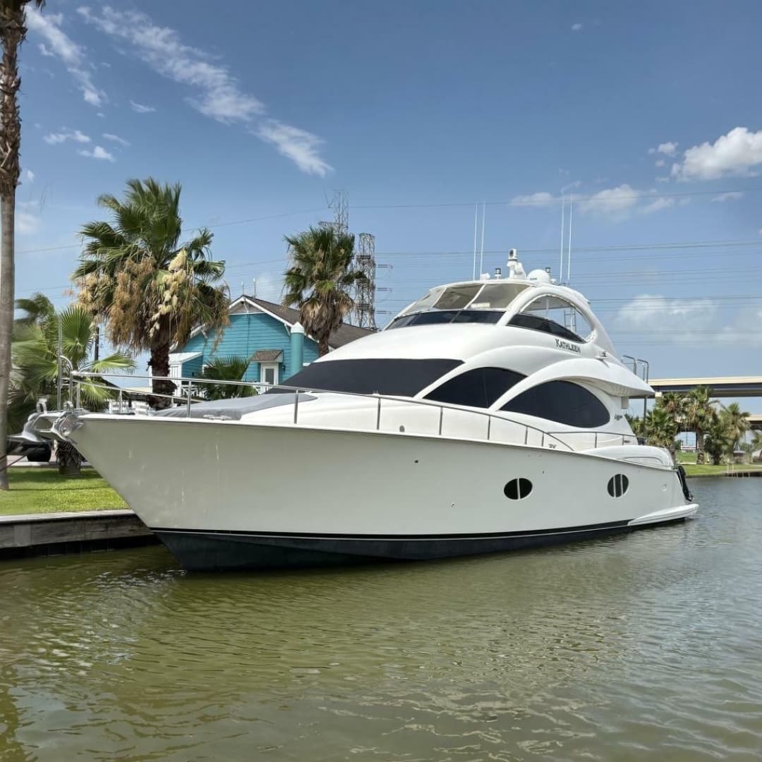 Kathleen — 2007 · 74' · 1 Cabin · Pre-Owned