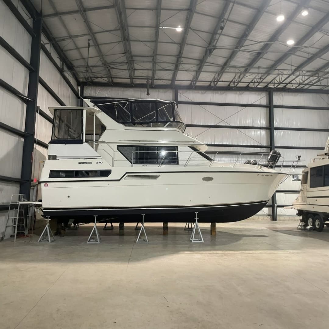1994 Carver 370 Aft Cabin Motor Yacht — 1994 · 37' · Pre-Owned