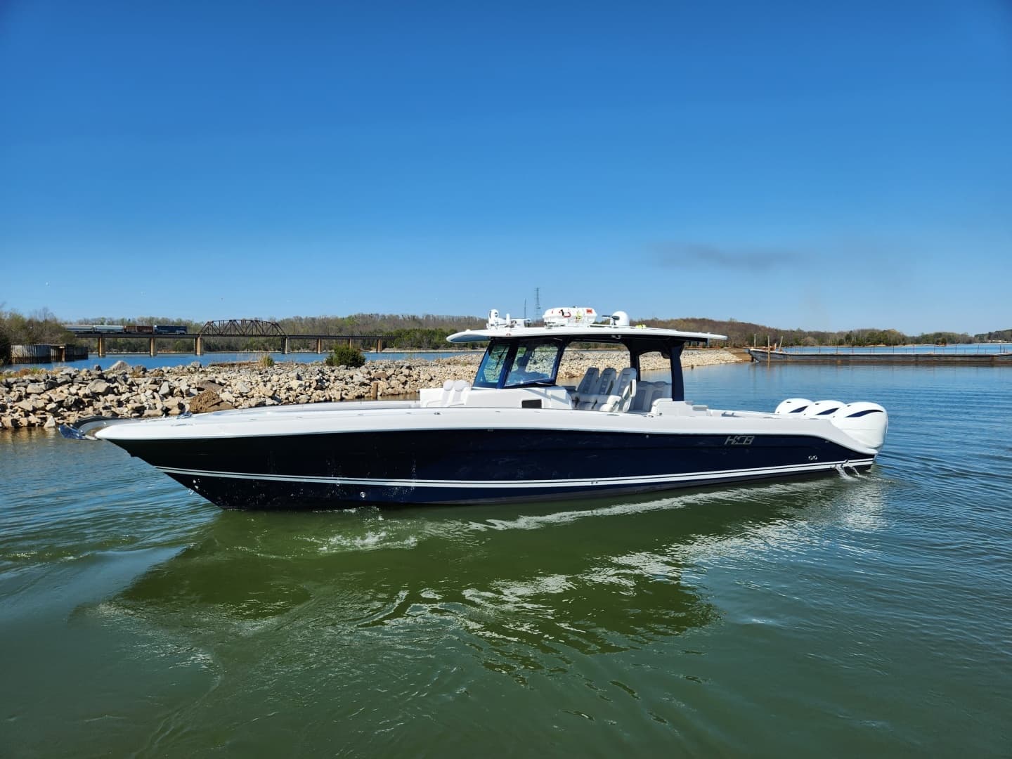 2023 HCB 42 Lujo — 2023 · 42' · 1 Cabin · Pre-Owned