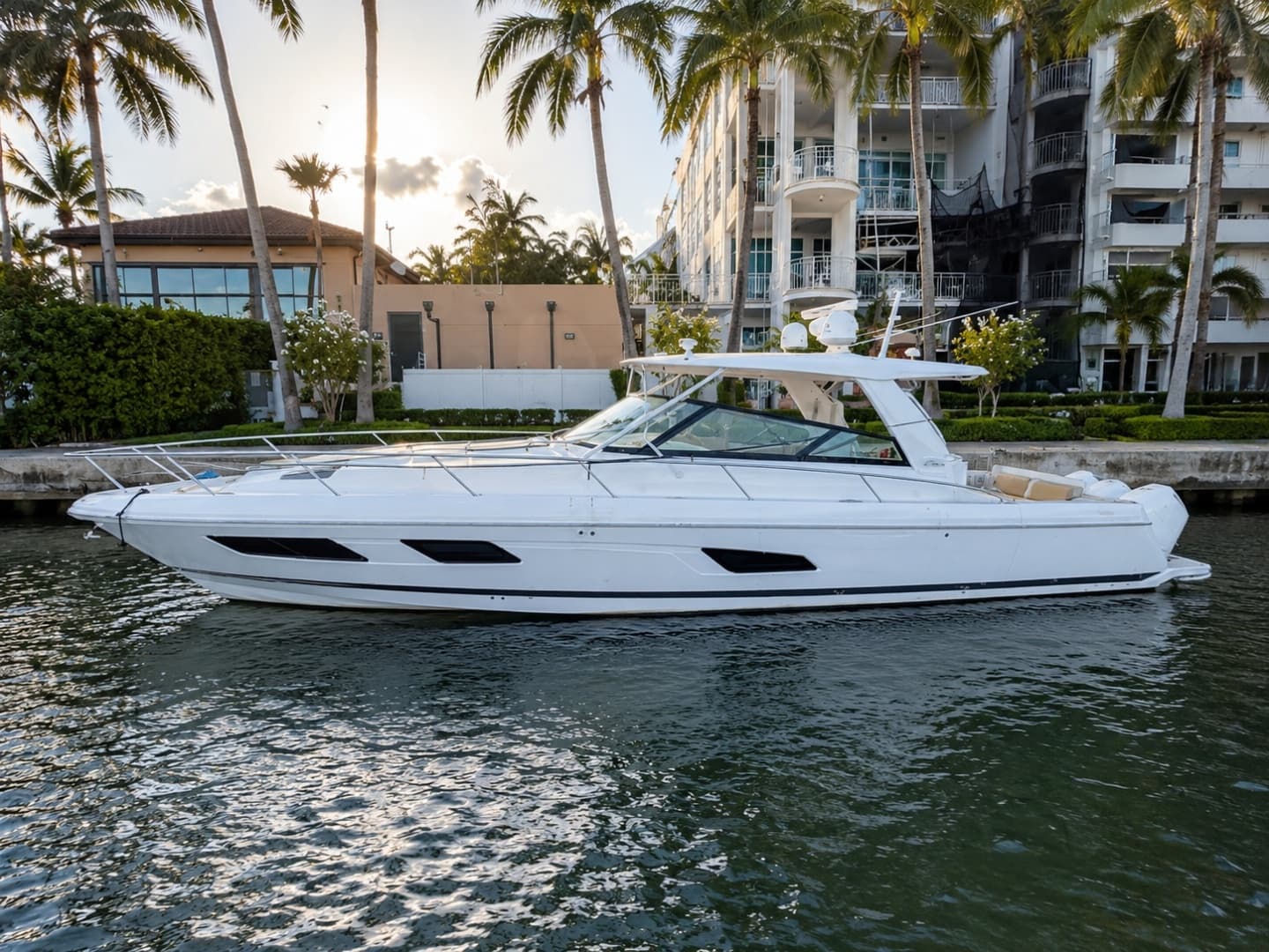 2021 Intrepid — 2021 · 47' · Pre-Owned