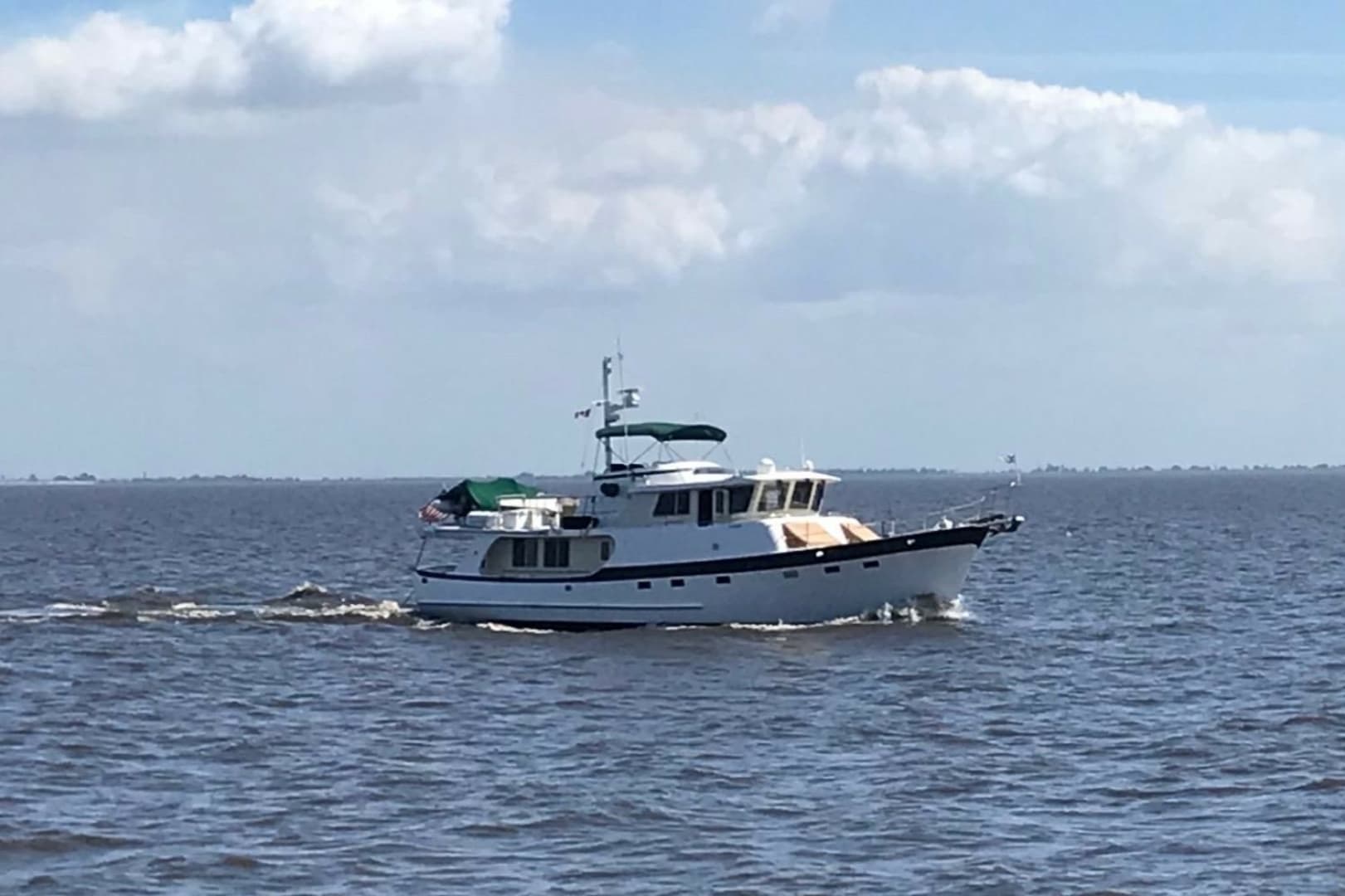 GANDALF — 2001 · 58' · 3 Cabins · Pre-Owned