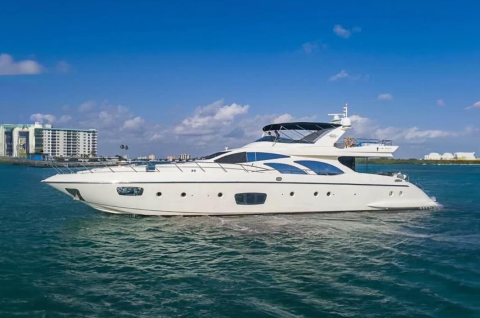 2010 Azimut 100 Leonardo — 2010 · 100' · Pre-Owned