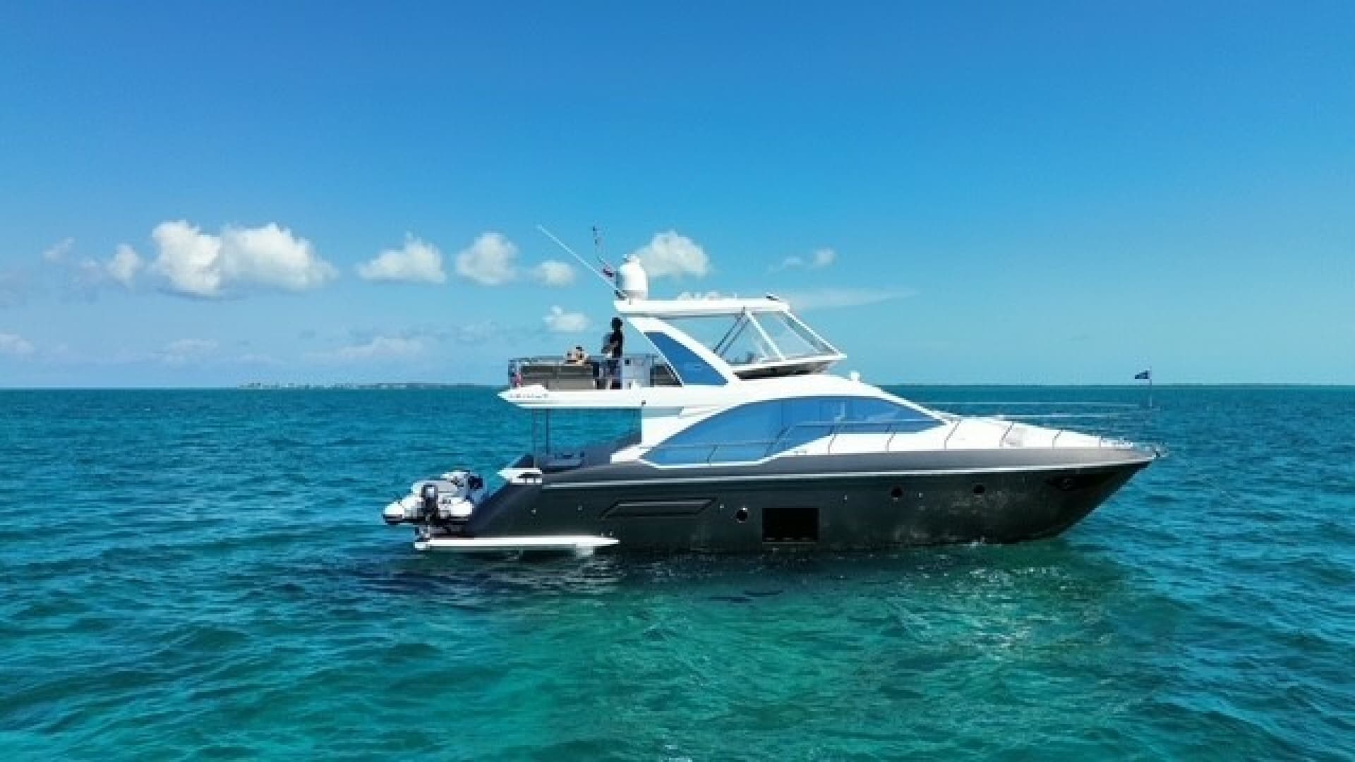 Lady Lau — 2023 · 52' · 3 Cabins · Pre-Owned