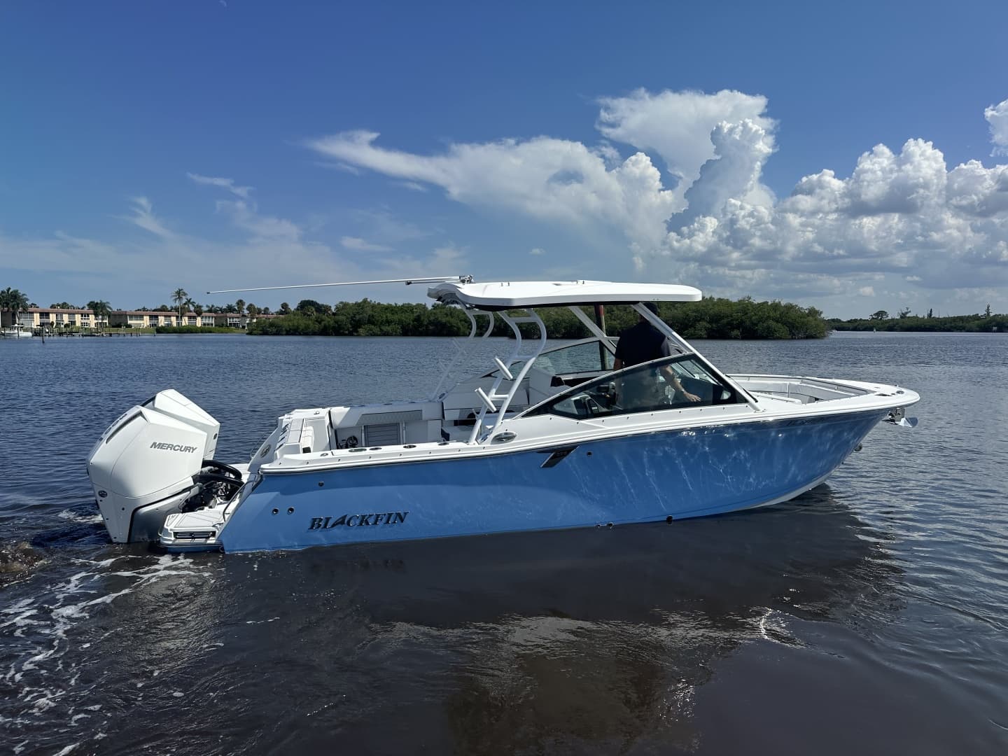 2024 Blackfin 272DC — 2024 · 27' · Pre-Owned