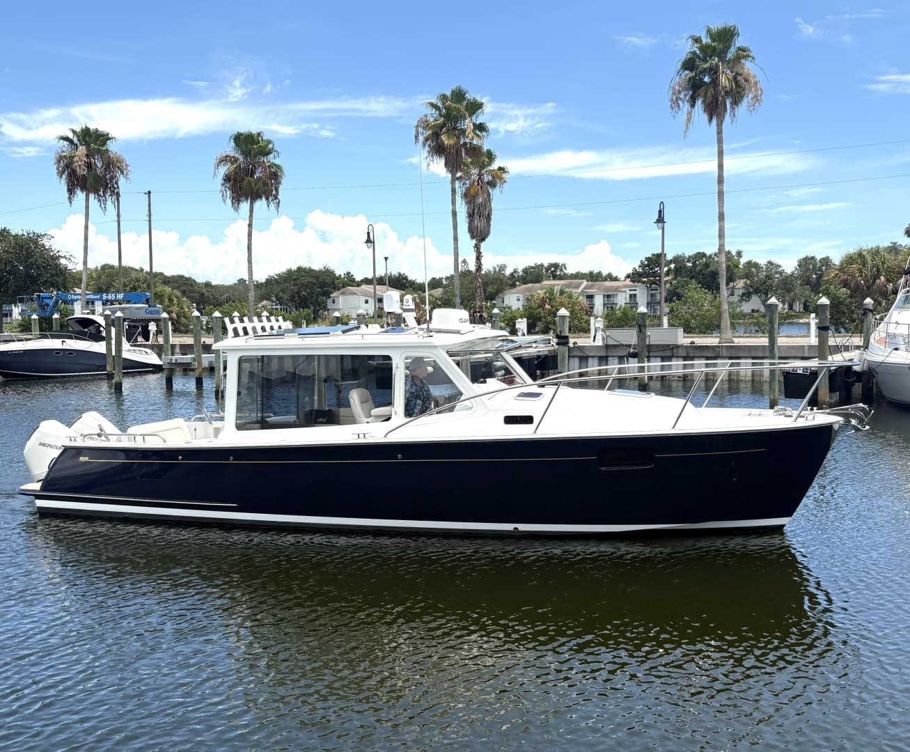 2024 MJM 35z — 2024 · 35' · Pre-Owned