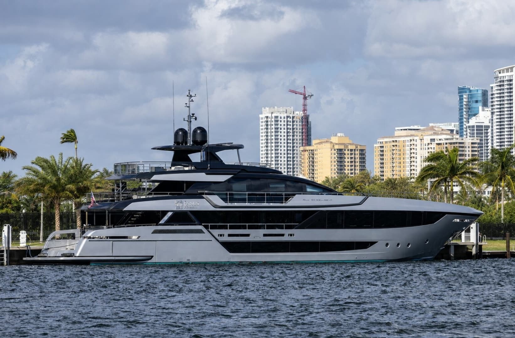 JANUS NAVEM — 2023 · 130' · 5 Cabins · Pre-Owned