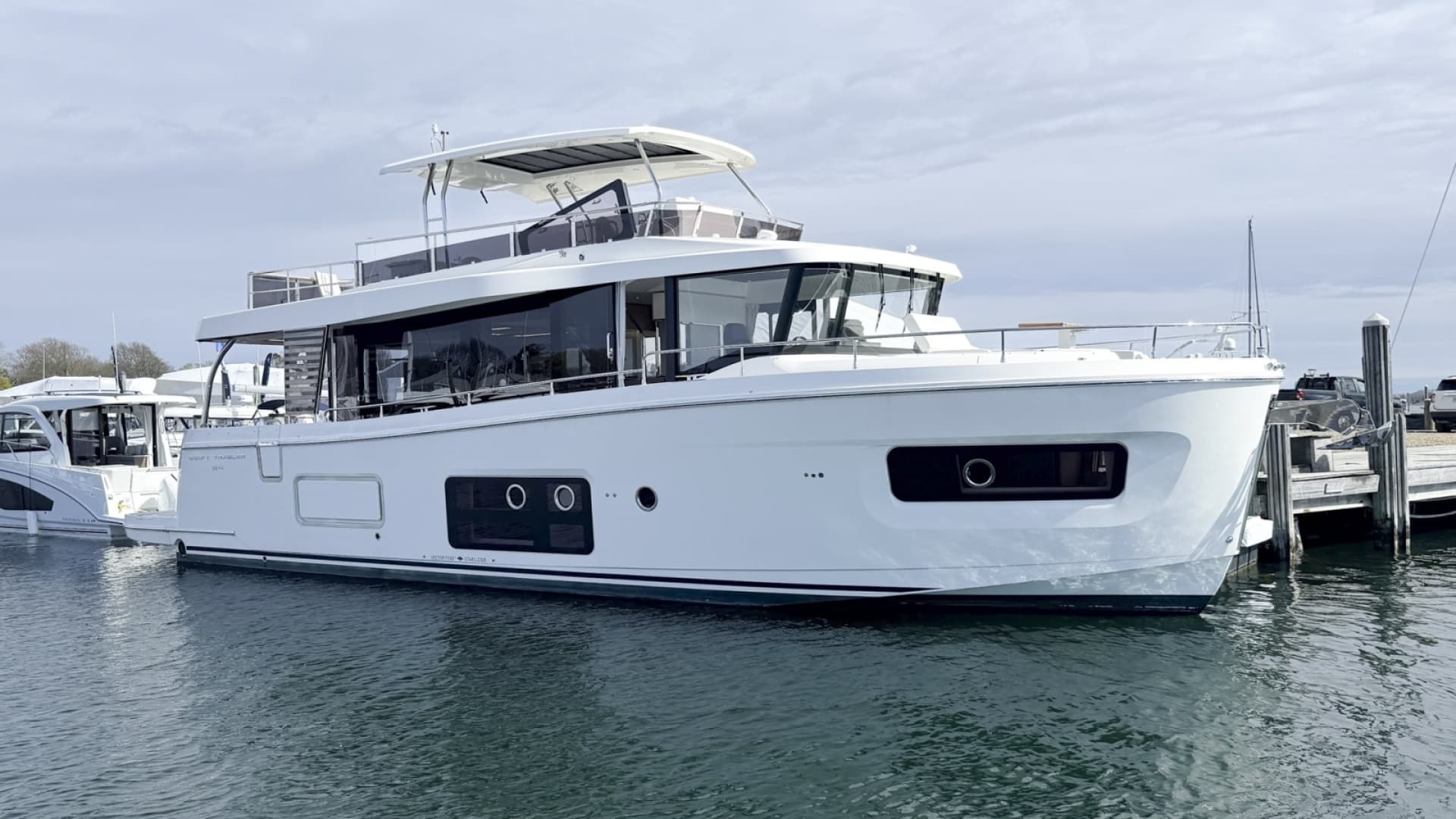 In Stock — 2026 · 56' · 3 Cabins · New