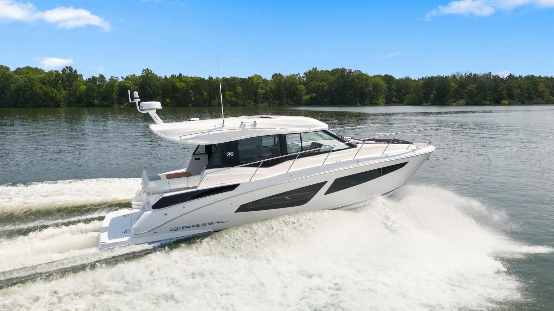 M&M — 2025 · 42' · 2 Cabins · Pre-Owned