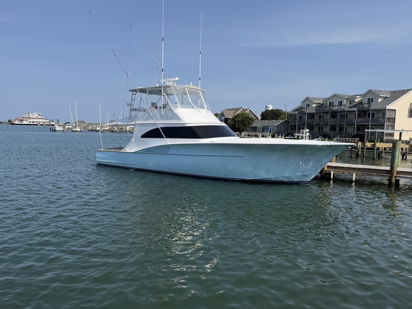 2004 Custom Carolina Hudson — 2004 · 54' · 3 Cabins · Pre-Owned