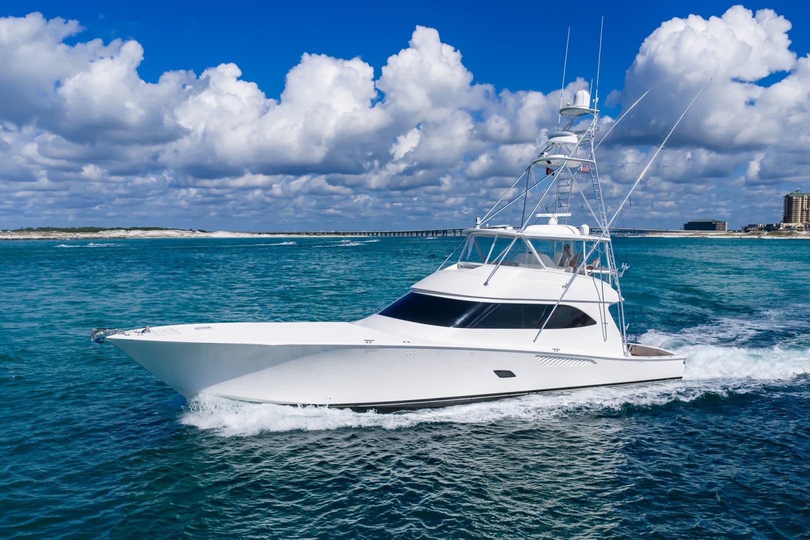 2012 Viking — 2012 · 76' · 5 Cabins · Pre-Owned