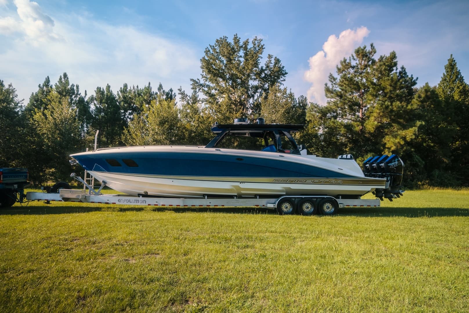 2019 Concept 44 Cuddy Cabin — 2019 · 44' · Pre-Owned