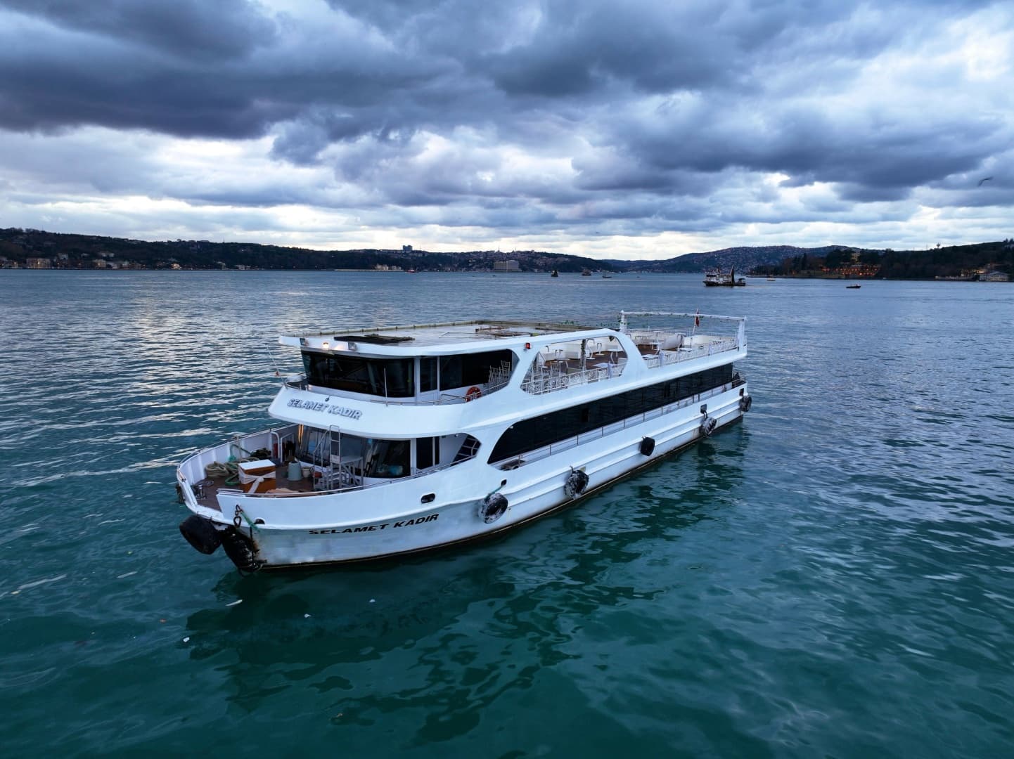 2011 Custom — 2011 · 106' · Pre-Owned