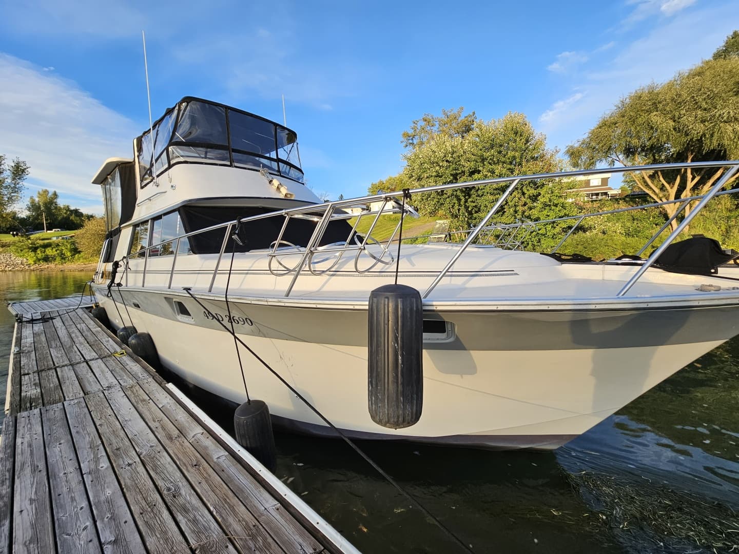 1988 Silverton 40 Aft Cabin — 1988 · 40' · Pre-Owned