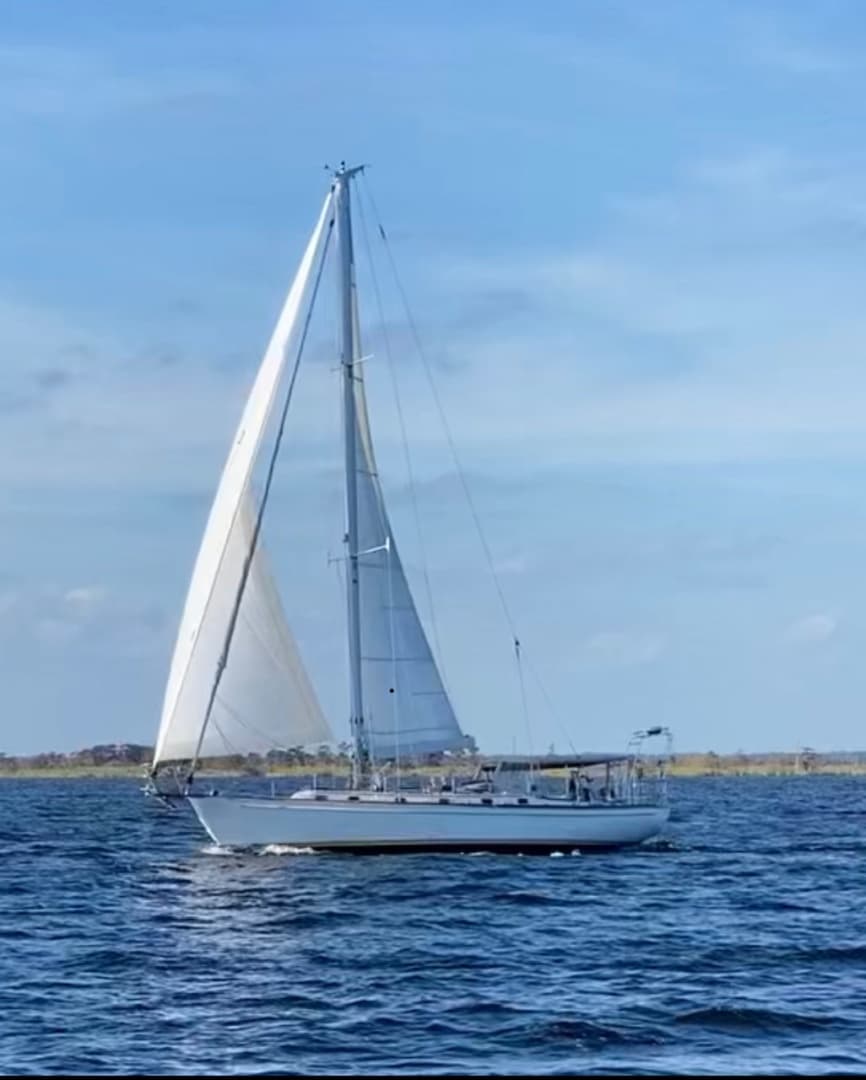 Satori — 2000 · 52' · 2 Cabins · Pre-Owned