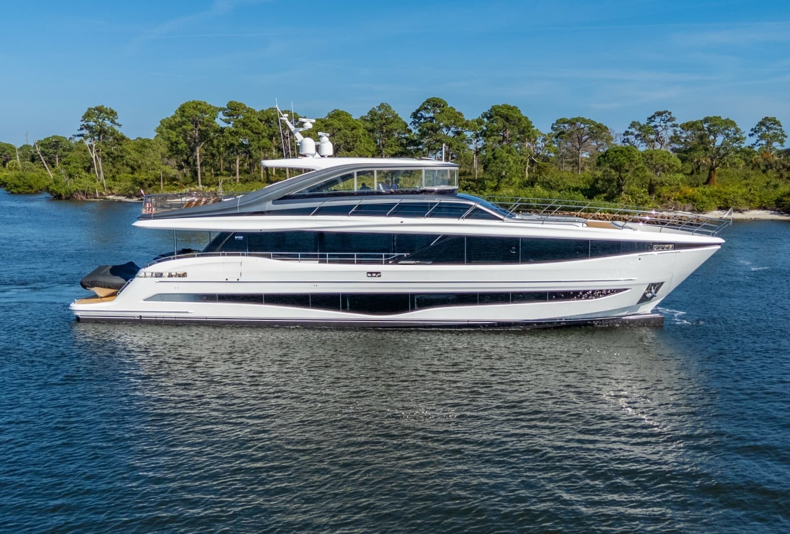 JUST PERFECT — 2025 · 95' · 4 Cabins · Pre-Owned